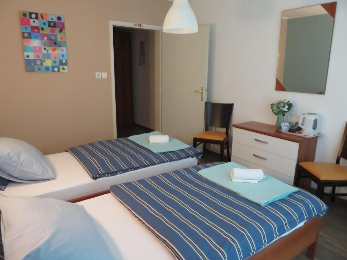 Guesthouse Ob Sotocju Budic Brežice المظهر الخارجي الصورة