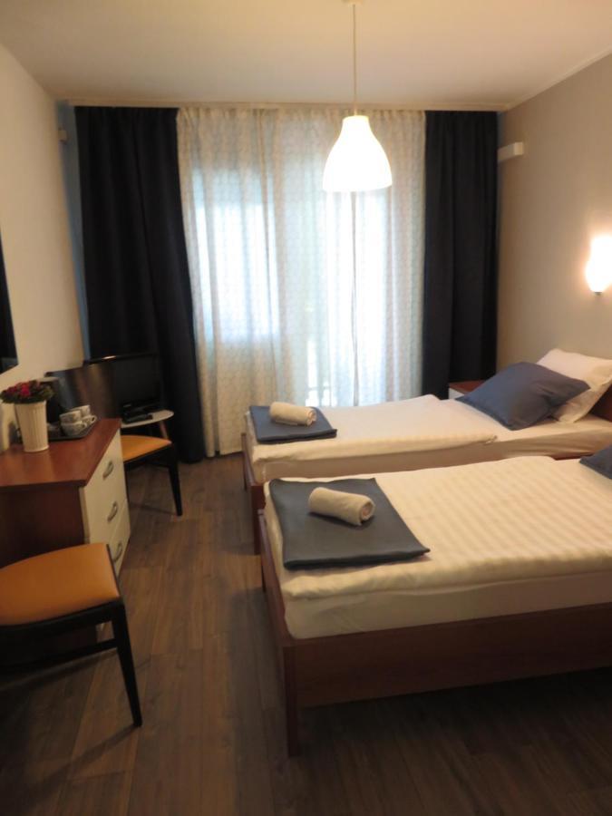Guesthouse Ob Sotocju Budic Brežice المظهر الخارجي الصورة