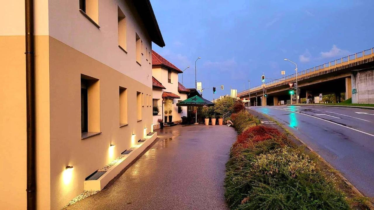 Guesthouse Ob Sotocju Budic Brežice المظهر الخارجي الصورة