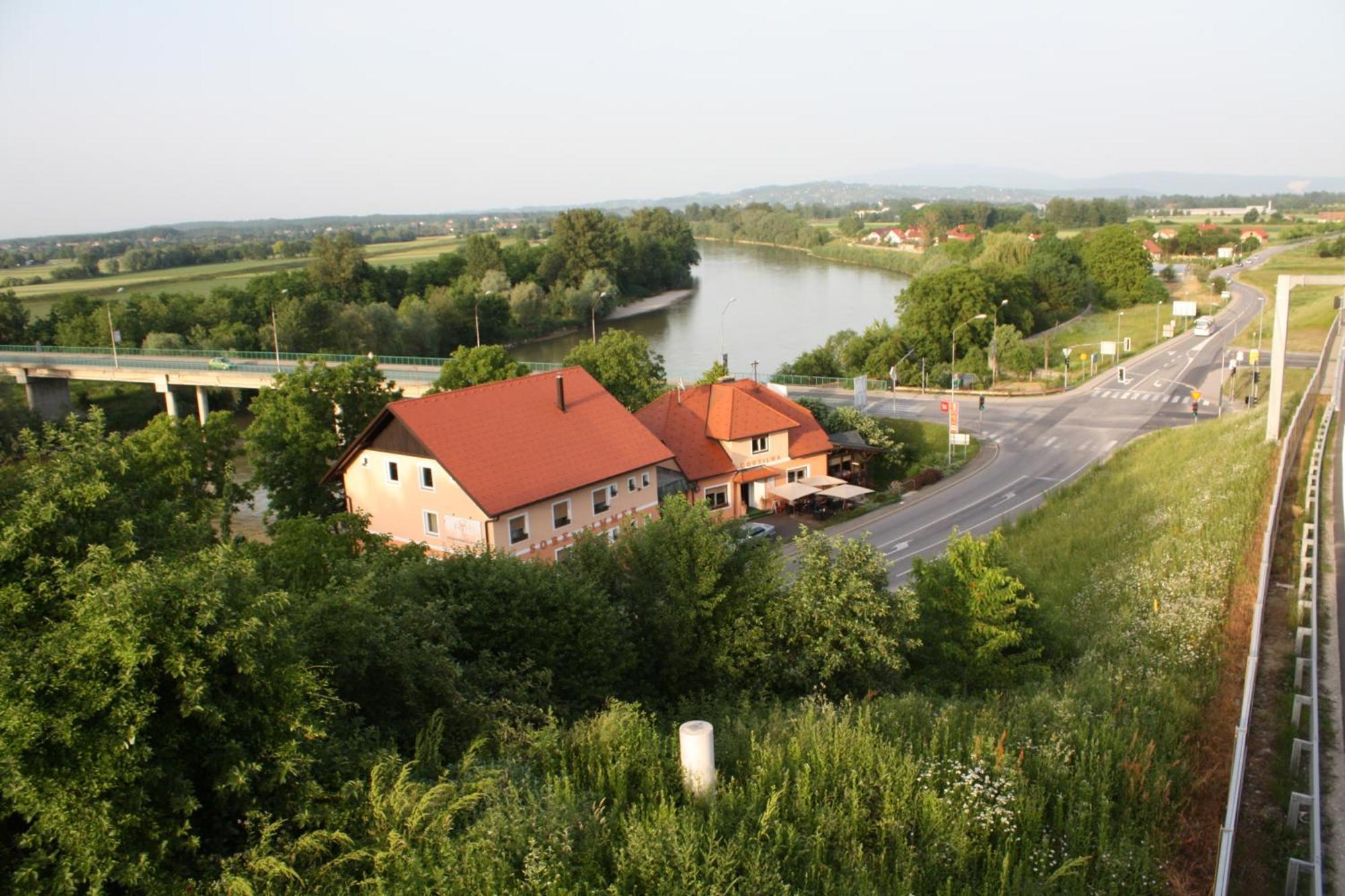 Guesthouse Ob Sotocju Budic Brežice المظهر الخارجي الصورة