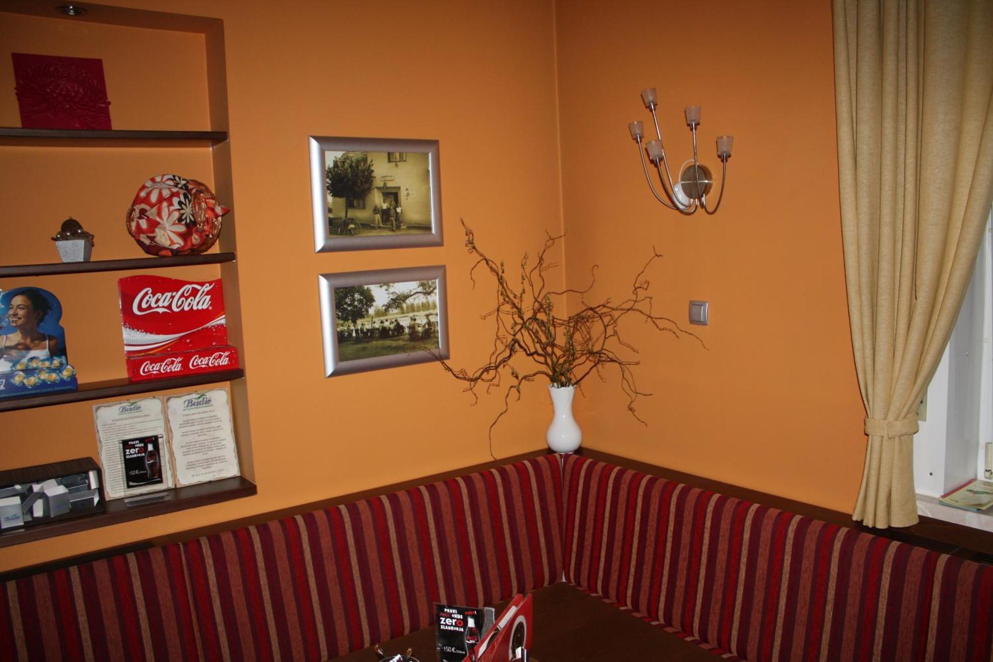 Guesthouse Ob Sotocju Budic Brežice المظهر الخارجي الصورة